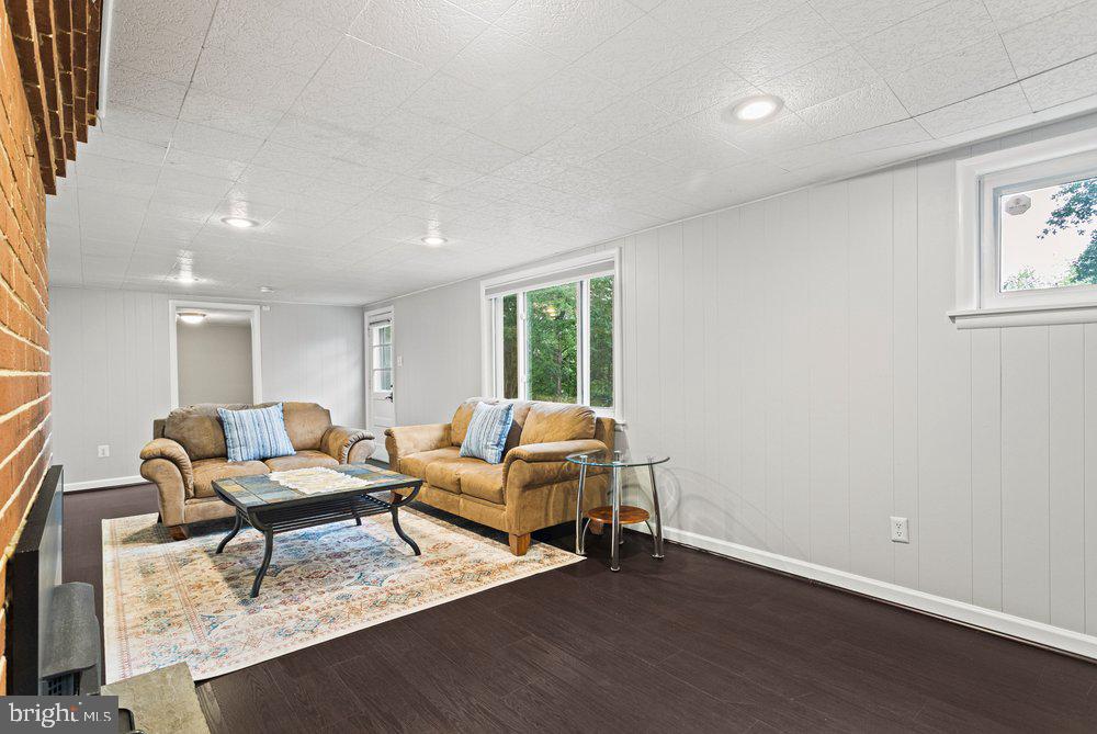 7600 Hamlet Street Springfield, VA 22151 - Photo 19 of 33 Gallery Image 19