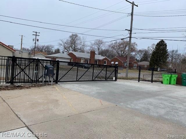 15229 East 9 Mile Road, Unit 5B Eastpointe, MI 48021 - Photo 20 of 20 thumbnail_IMG_8888.jpg