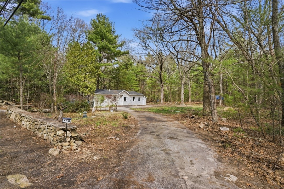 788 Phillips Hill Road Coventry, RI 02816 - Photo 2 of 39