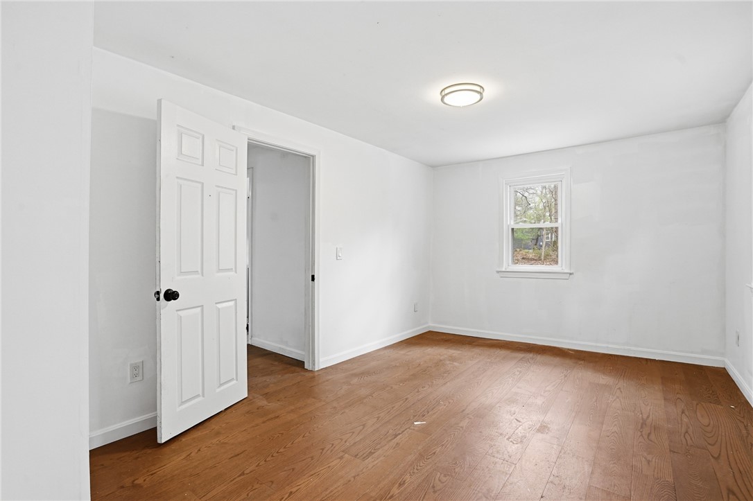 788 Phillips Hill Road Coventry, RI 02816 - Photo 10 of 39