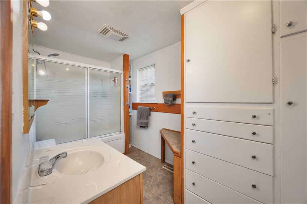 1013 Osage Street Neodesha, KS 66757 - Photo 16 of 37