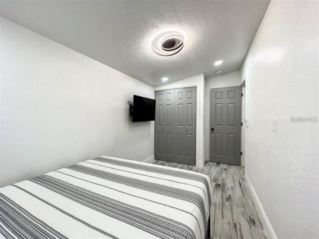 2008 Page Avenue Orlando, FL 32806 - Photo 32 of 68