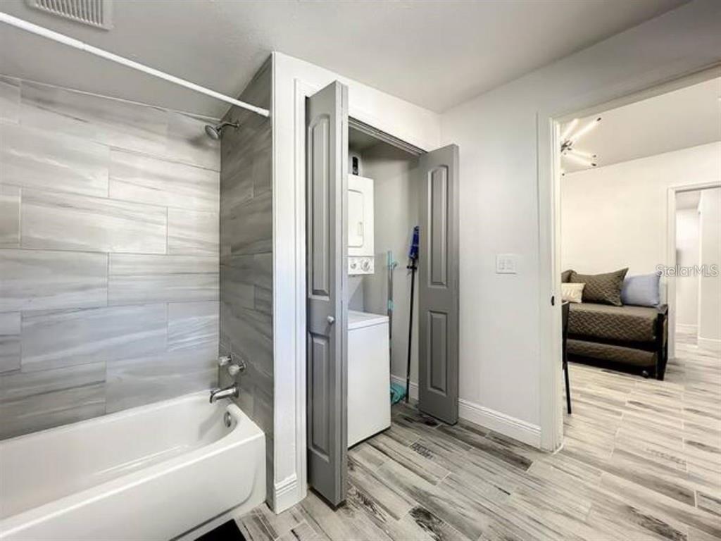 2008 Page Avenue Orlando, FL 32806 - Photo 33 of 68