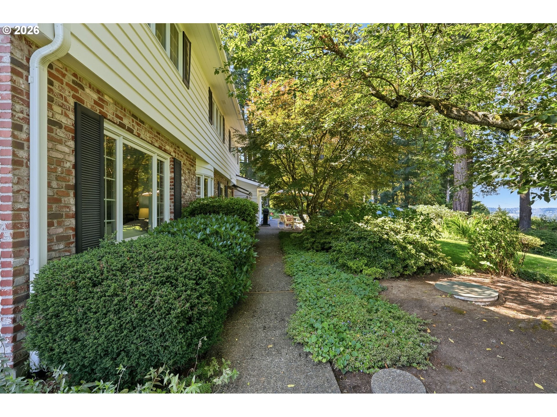 645 Bergis Road Lake Oswego, OR 97034 - Photo 11 of 48 Gallery Image 11