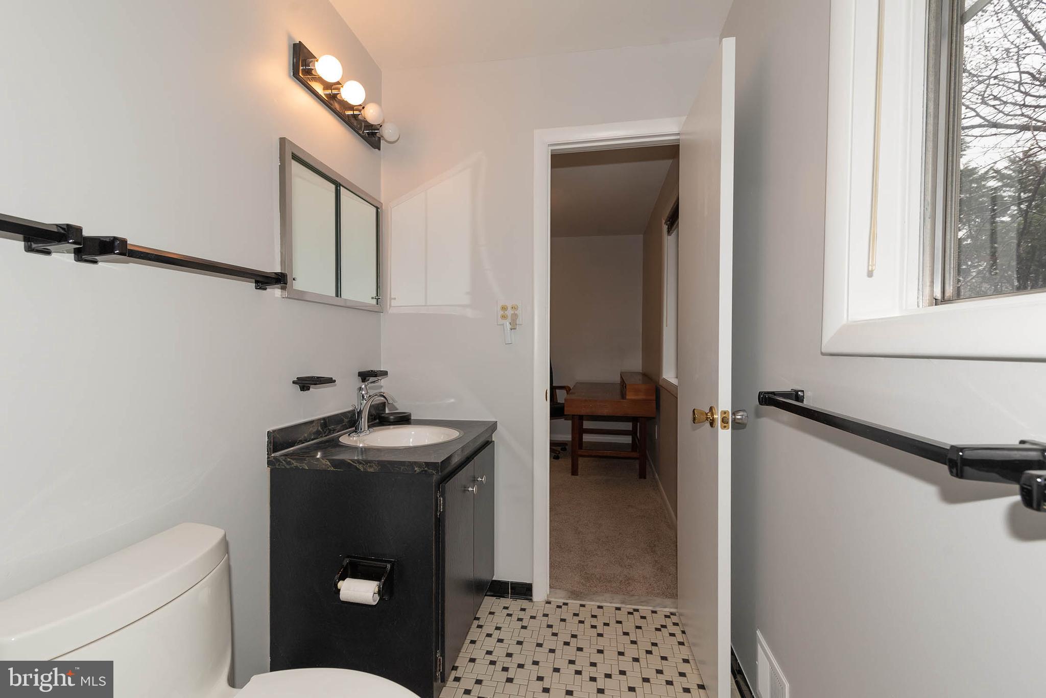 403 Merryman Road Annapolis, MD 21401 - Photo 22 of 53