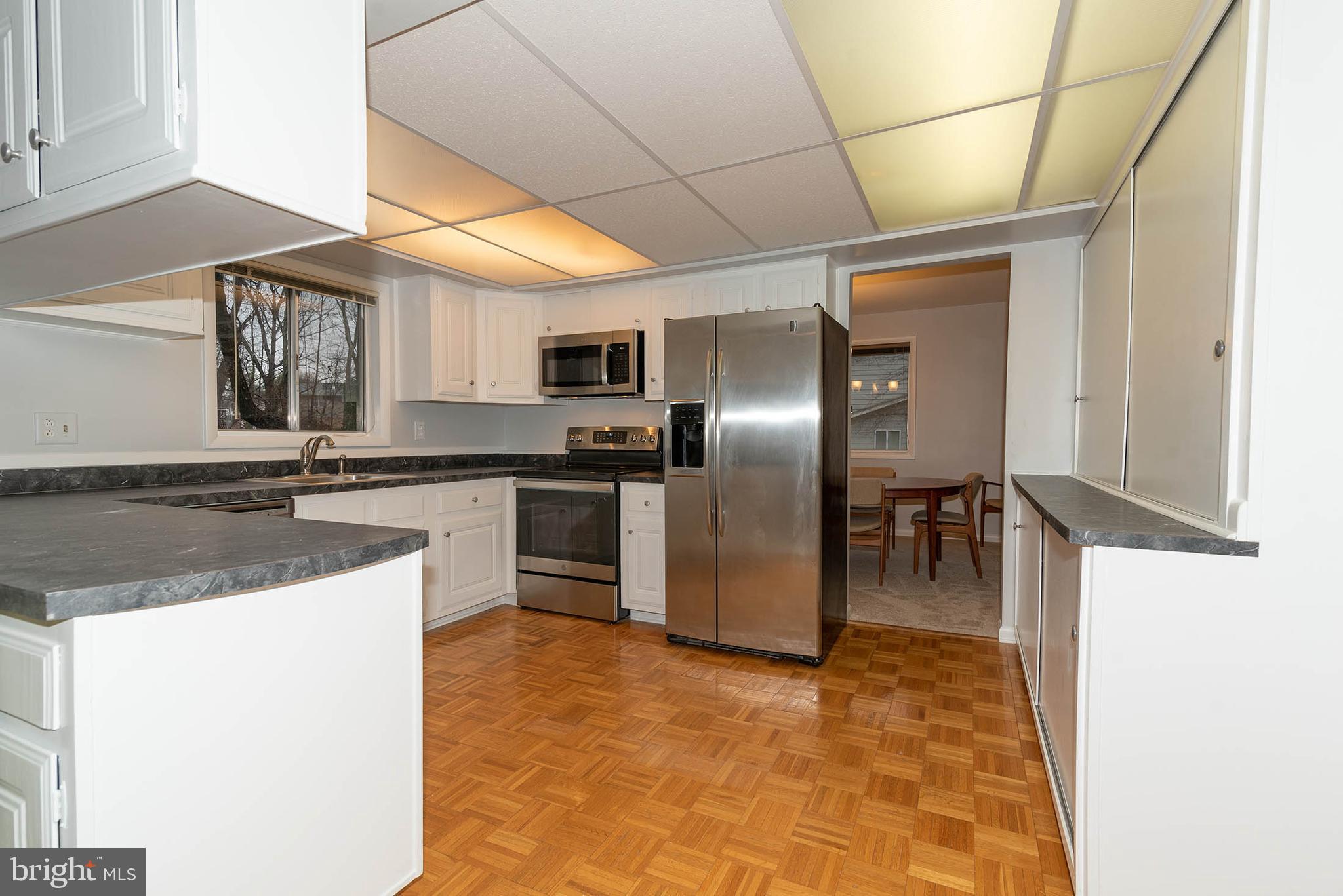 403 Merryman Road Annapolis, MD 21401 - Photo 8 of 53 Stainless Steel Appliances