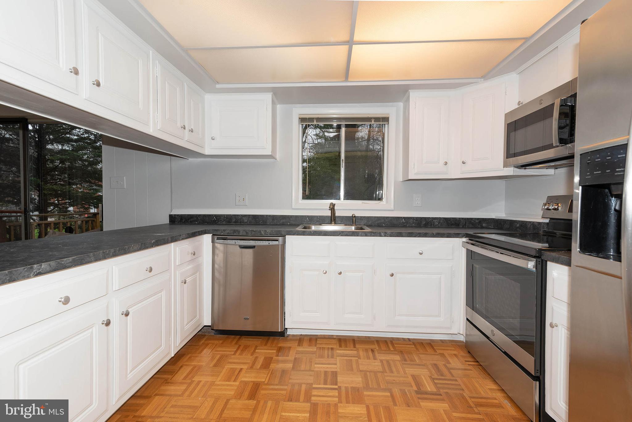 403 Merryman Road Annapolis, MD 21401 - Photo 10 of 53