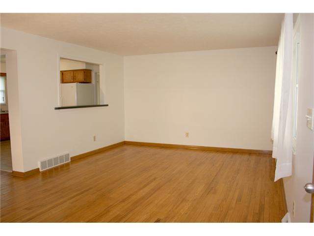 3030 Eastwick Road Columbus, OH 43232 - Photo 3 of 20 Gallery Image 3
