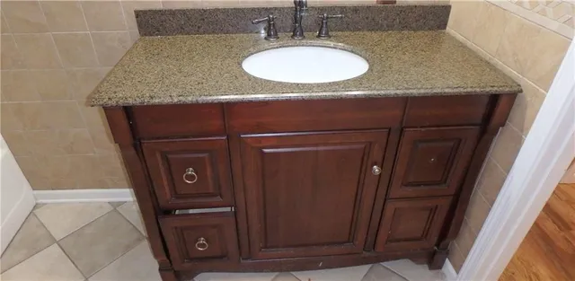 $100,000 | 2310 Southeast Massachusetts Avenue, Topeka, KS 66605