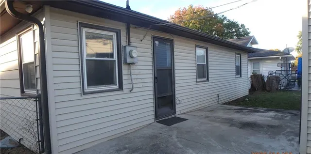 $100,000 | 2310 Southeast Massachusetts Avenue, Topeka, KS 66605