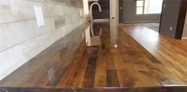 $100,000 | 2310 Southeast Massachusetts Avenue, Topeka, KS 66605