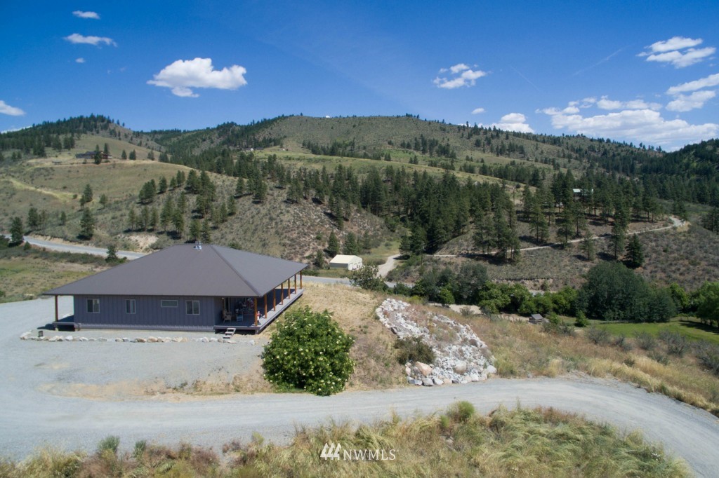 50 Coyote Trail Road Manson, WA 98831 - Photo 2 of 25 Gallery Image 2