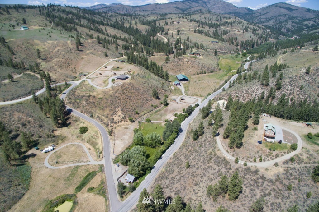 50 Coyote Trail Road Manson, WA 98831 - Photo 4 of 25 Gallery Image 4