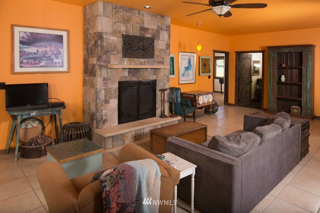 50 Coyote Trail Road Manson, WA 98831 - Photo 6 of 25 Gallery Image 6