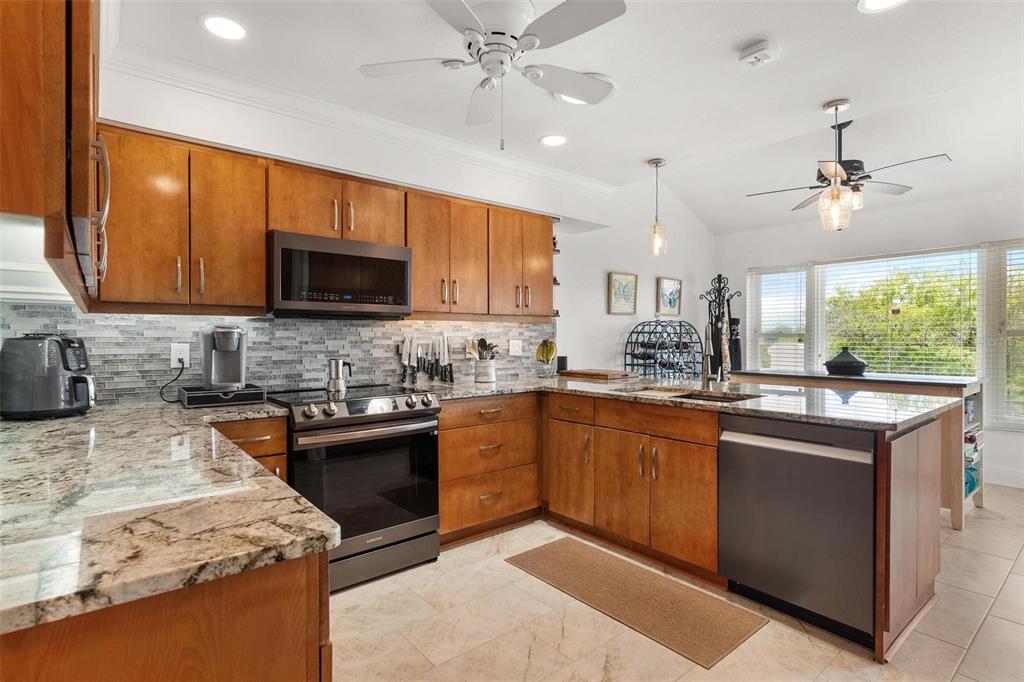 6020 Topsail Road Lady Lake, FL 32159 - Photo 36 of 77