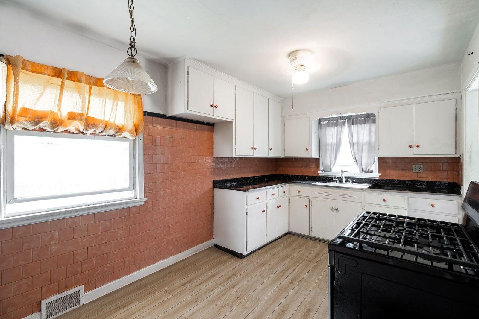 4826 North 76th Street Milwaukee, WI 53218 - Photo 4 of 10 Digitally enhanced