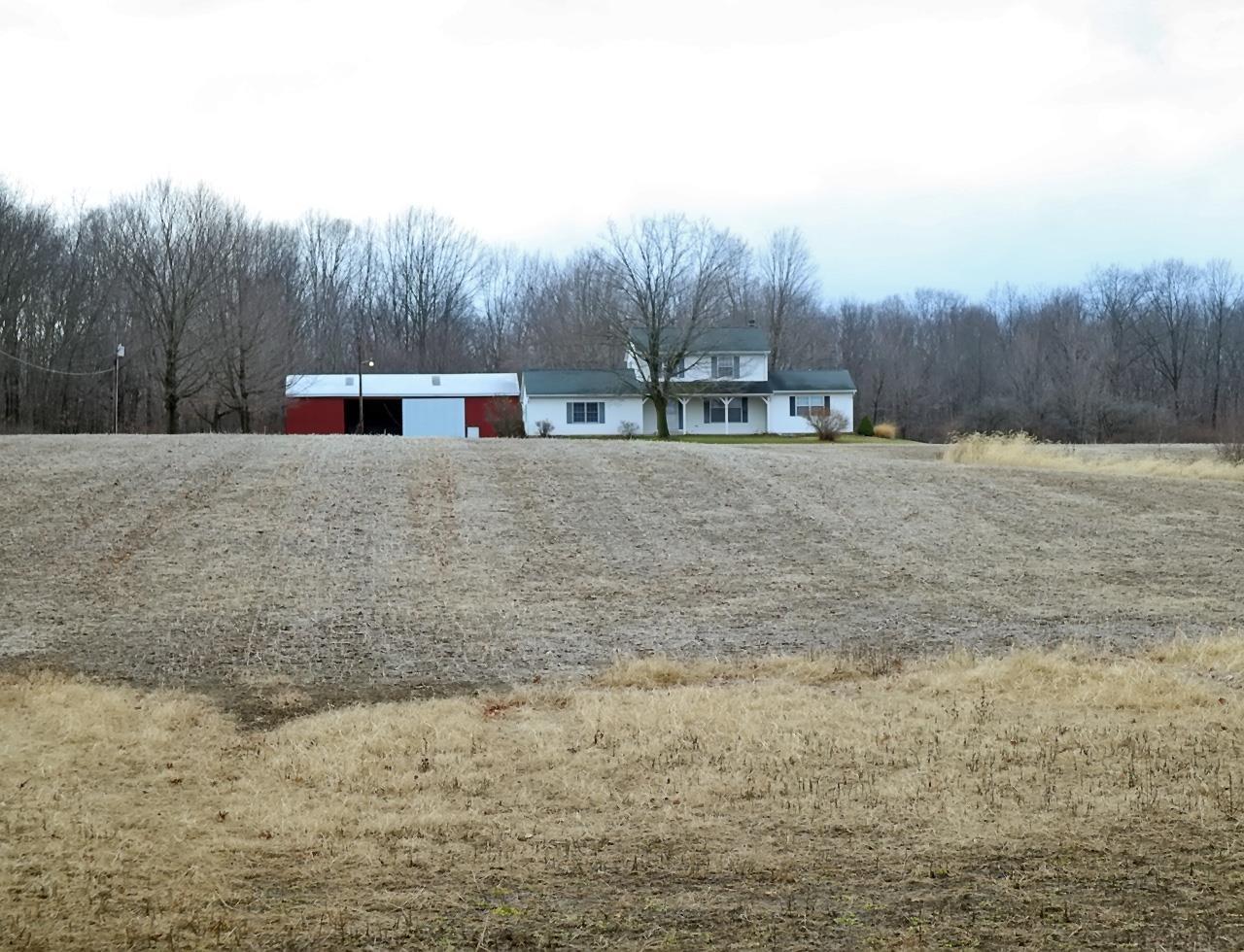 18605 Lima Road Huntertown, IN 46748 - Photo 4 of 23 Gallery Image 4