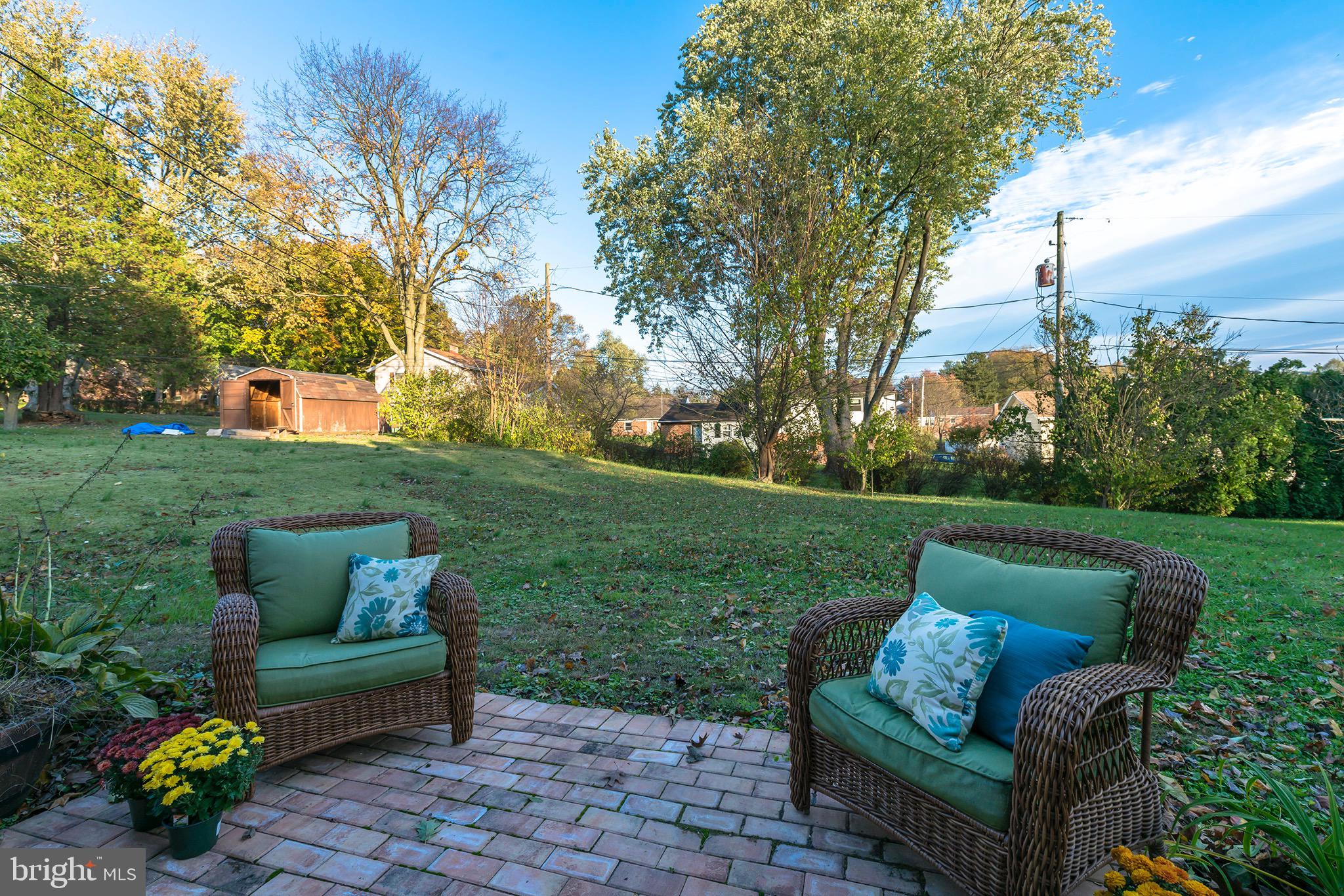 503 Big Bend Road Lancaster, PA 17603 - Photo 25 of 31 Back Patio