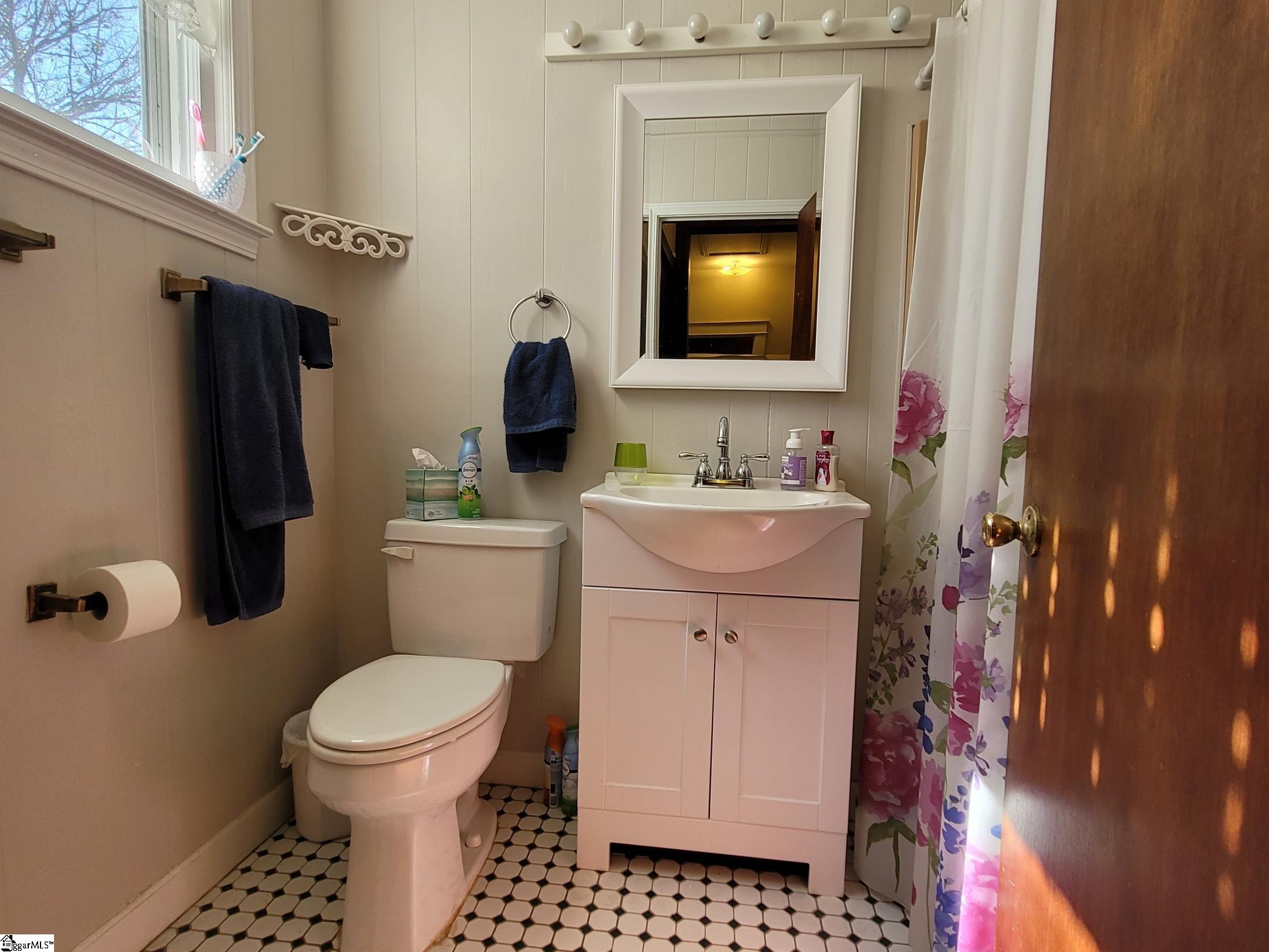 372 East Main Street Pendleton, SC 29670 - Photo 17 of 26