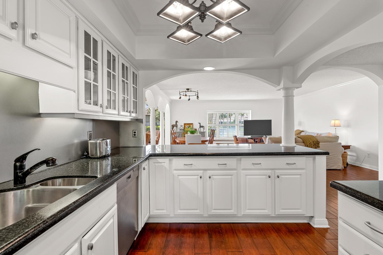 13224 Polo Club Road, Unit A102 Wellington, FL 33414 - Photo 14 of 38 DSC 1300-014-011-1500x1000