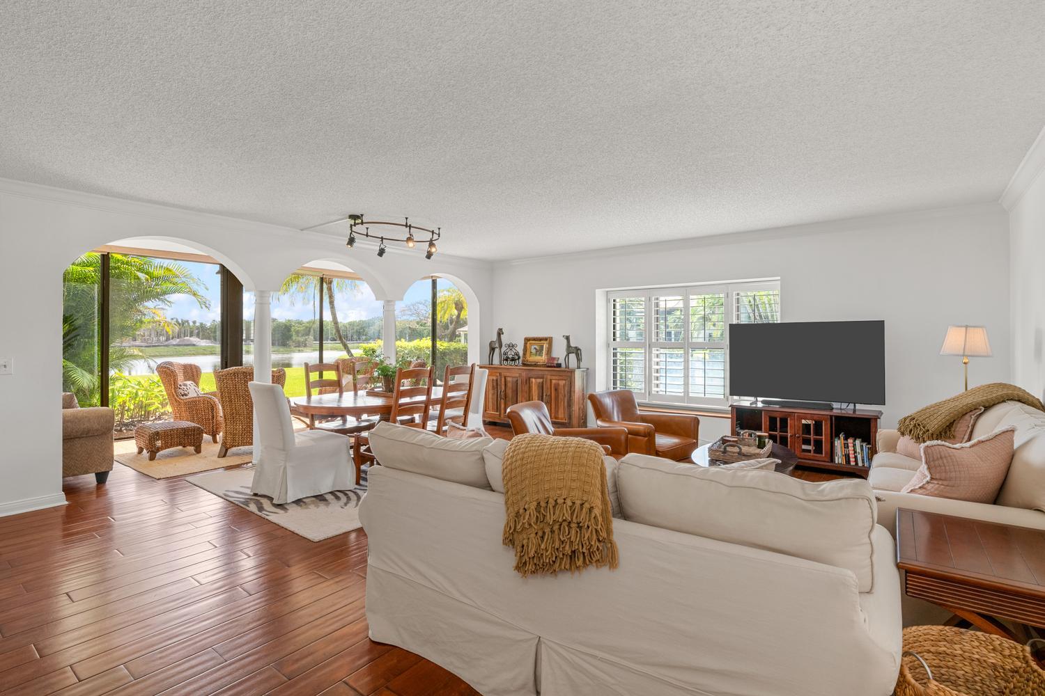 13224 Polo Club Road, Unit A102 Wellington, FL 33414 - Photo 5 of 38 DSC 1337-019-022-1500x1000