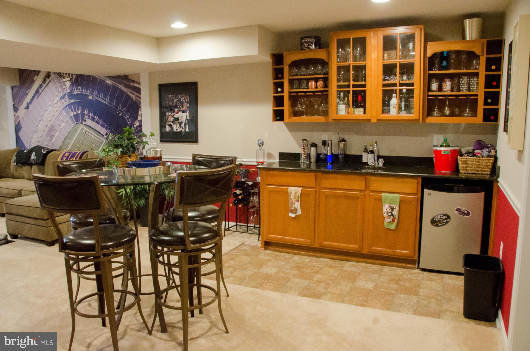 826 Salvatore Road Baltimore, MD 21220 - Photo 21 of 30 a view of a workspace with furniture