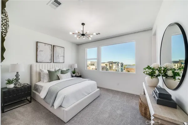 $1,098,000 | 174 Sawbuck, Irvine, CA 92618