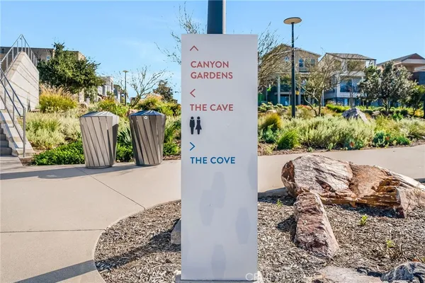 $1,098,000 | 174 Sawbuck, Irvine, CA 92618