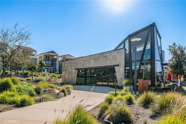 $1,098,000 | 174 Sawbuck, Irvine, CA 92618