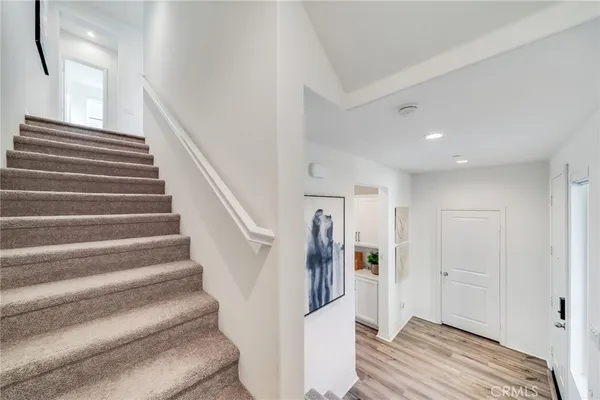 $1,098,000 | 174 Sawbuck, Irvine, CA 92618