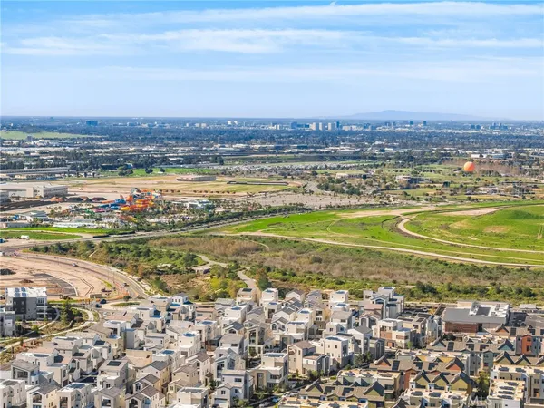 $1,098,000 | 174 Sawbuck, Irvine, CA 92618