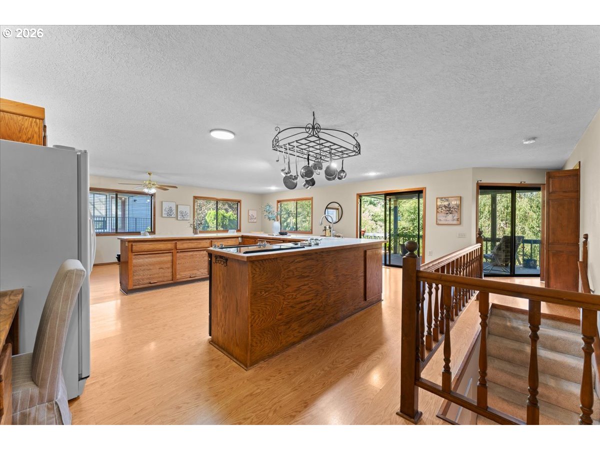 1963 Southwest Myers Place Gresham, OR 97080 - Photo 5 of 46