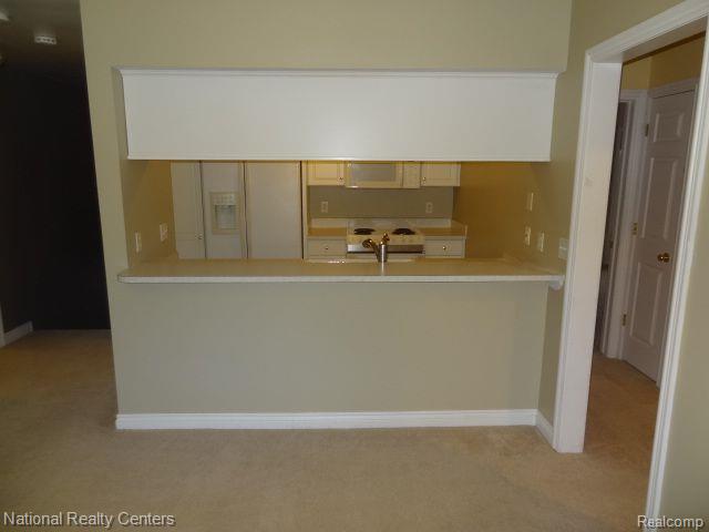 45707 North Stonewood Road Canton, MI 48187 - Photo 8 of 24
