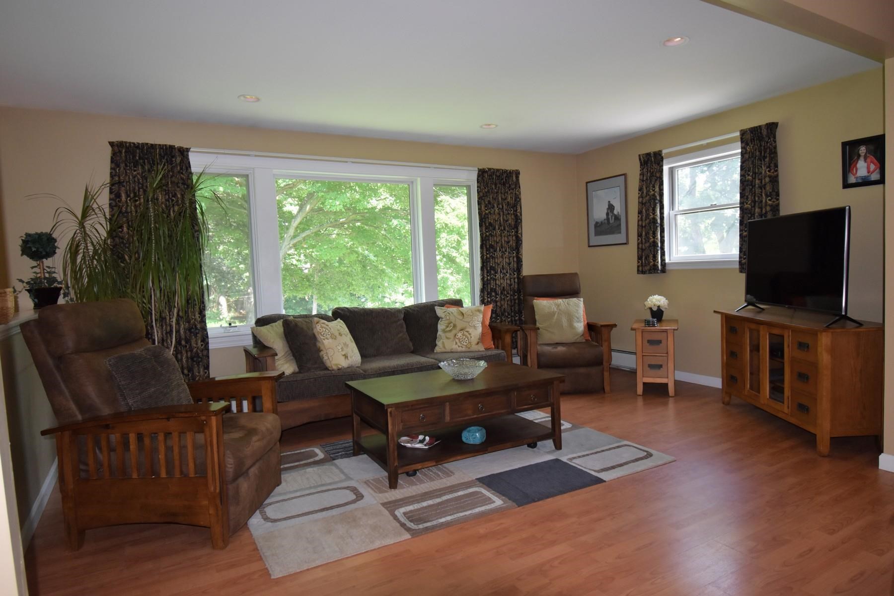 167 Holly Street Rutland, VT 05701 - Photo 11 of 28