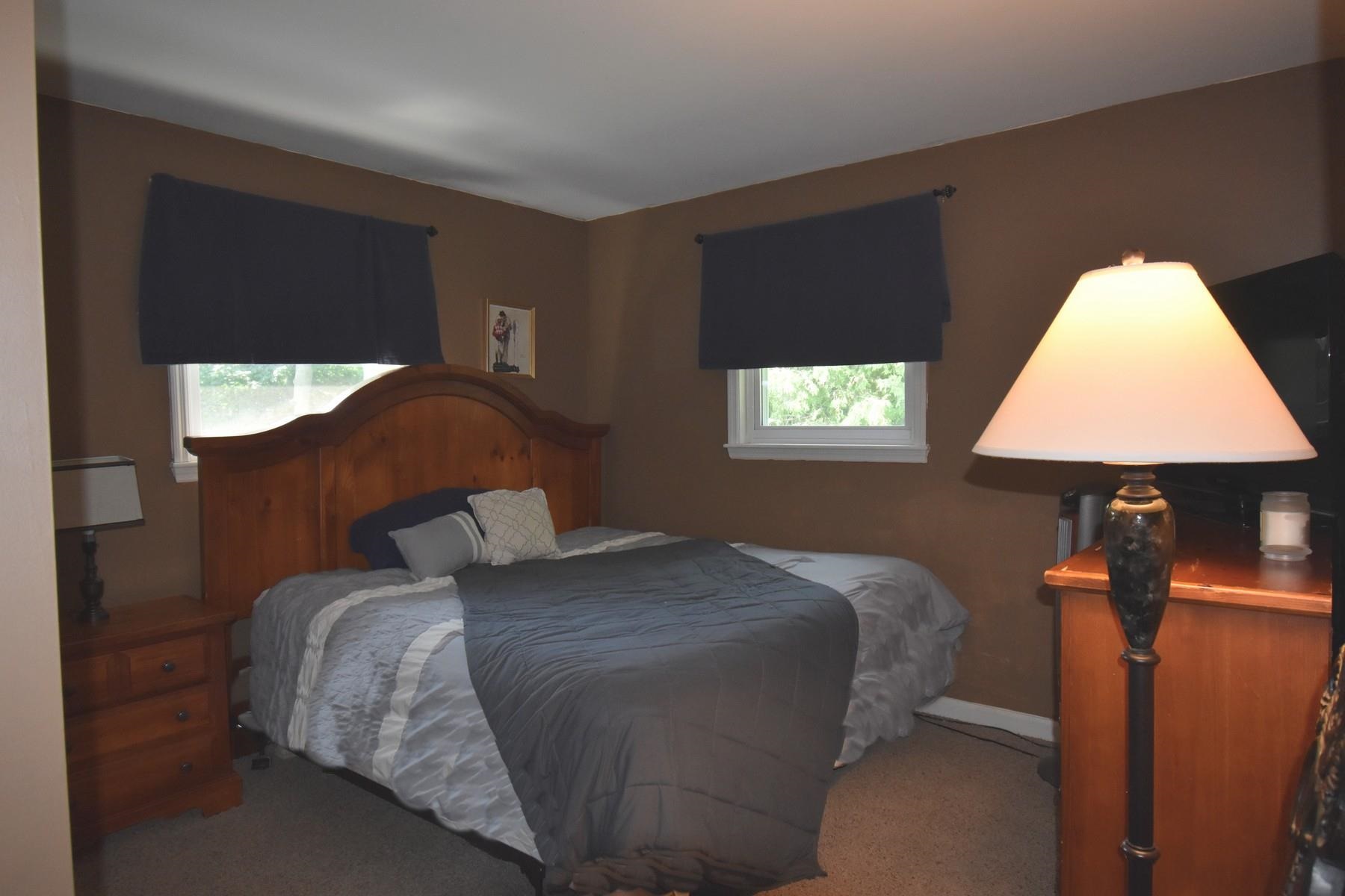 167 Holly Street Rutland, VT 05701 - Photo 14 of 28