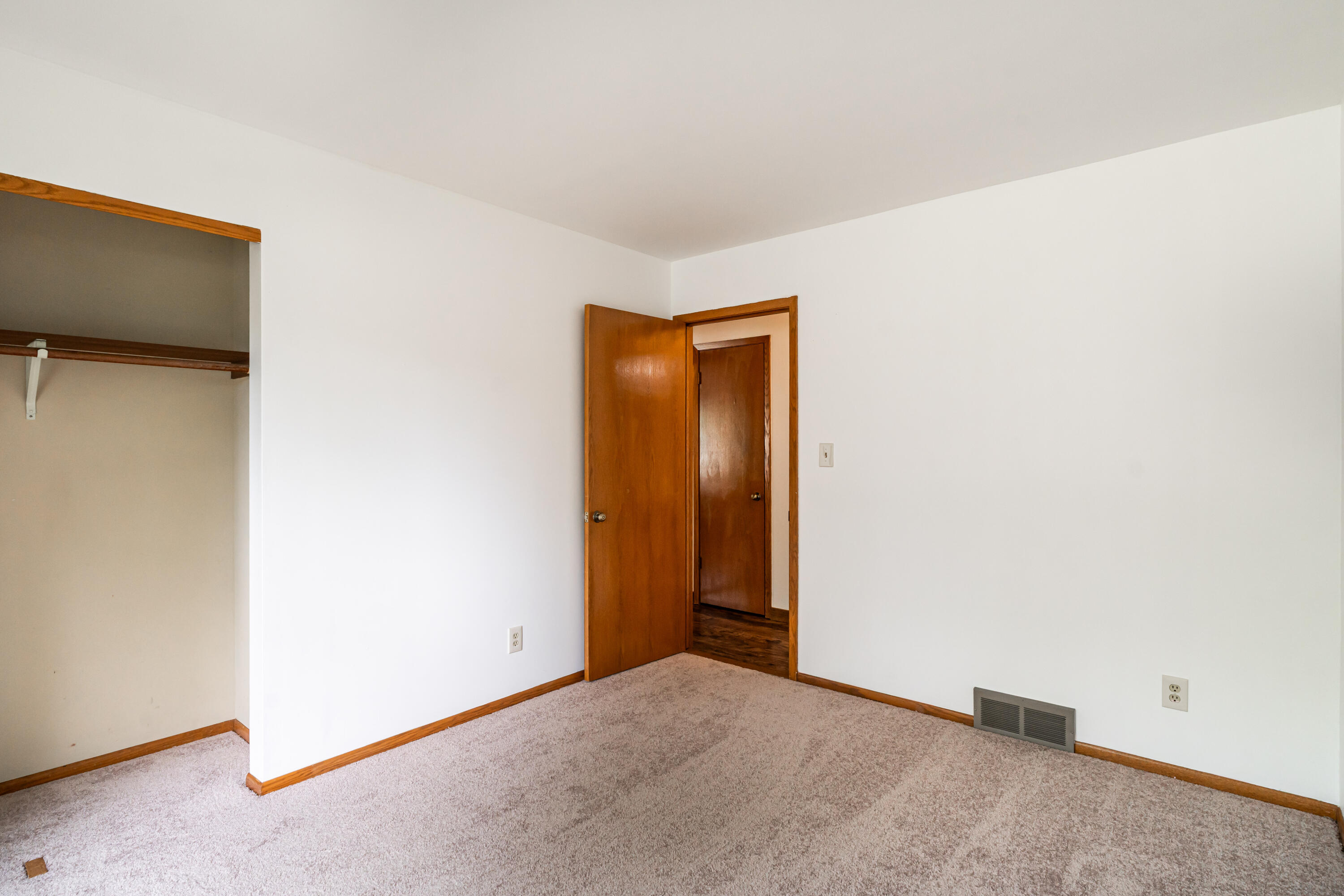 1825 Wolf Road Waukesha, WI 53186 - Photo 28 of 38 DSC01643