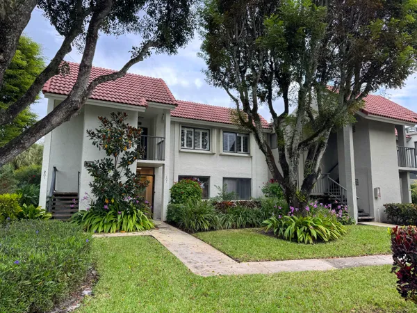 $1,850 | 5750 Fairway Park Court, Unit 101, Boynton Beach, FL 33437
