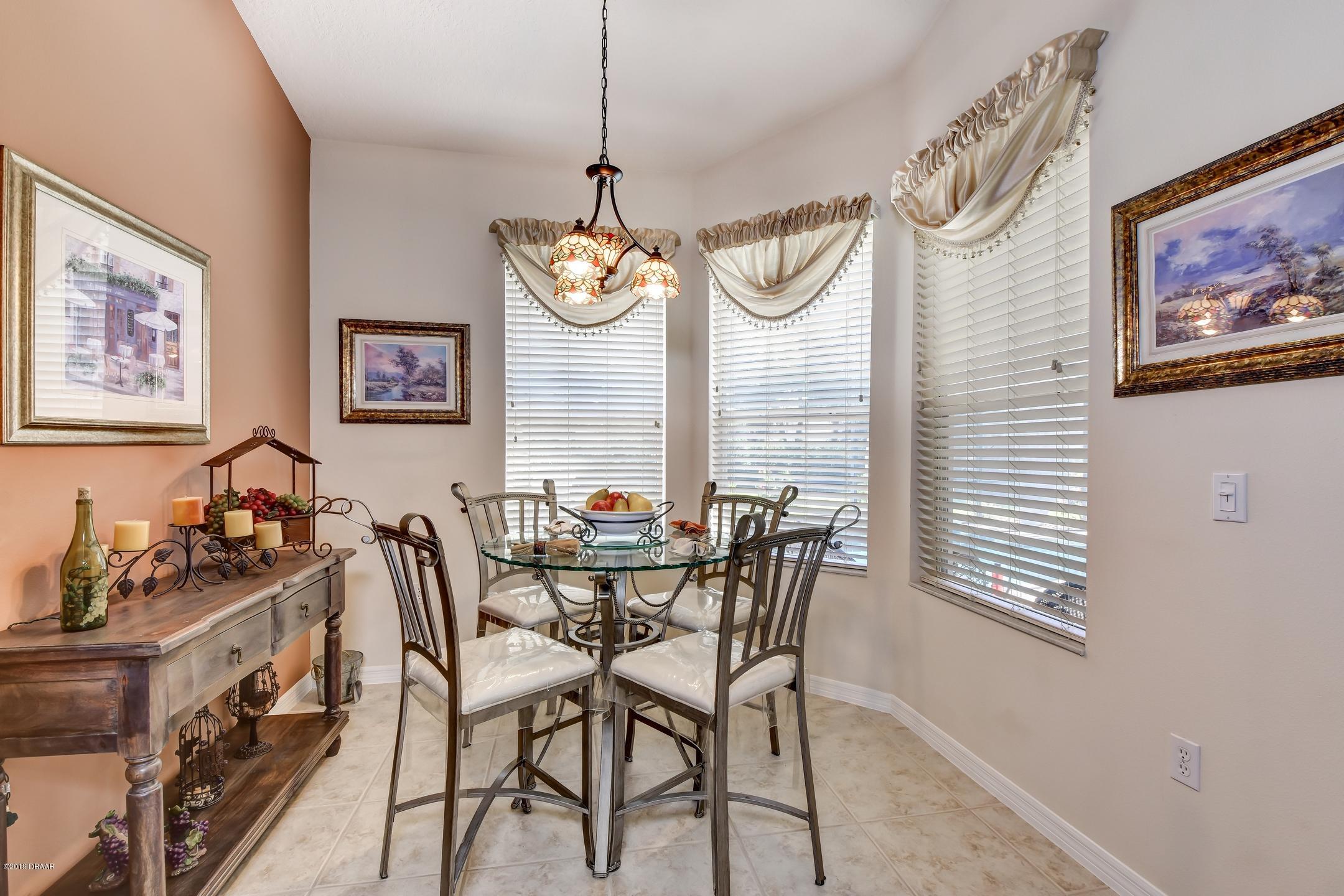 207 Crystal Ridge Road DeLand, FL 32720 - Photo 14 of 39 14-Breakfast Nook