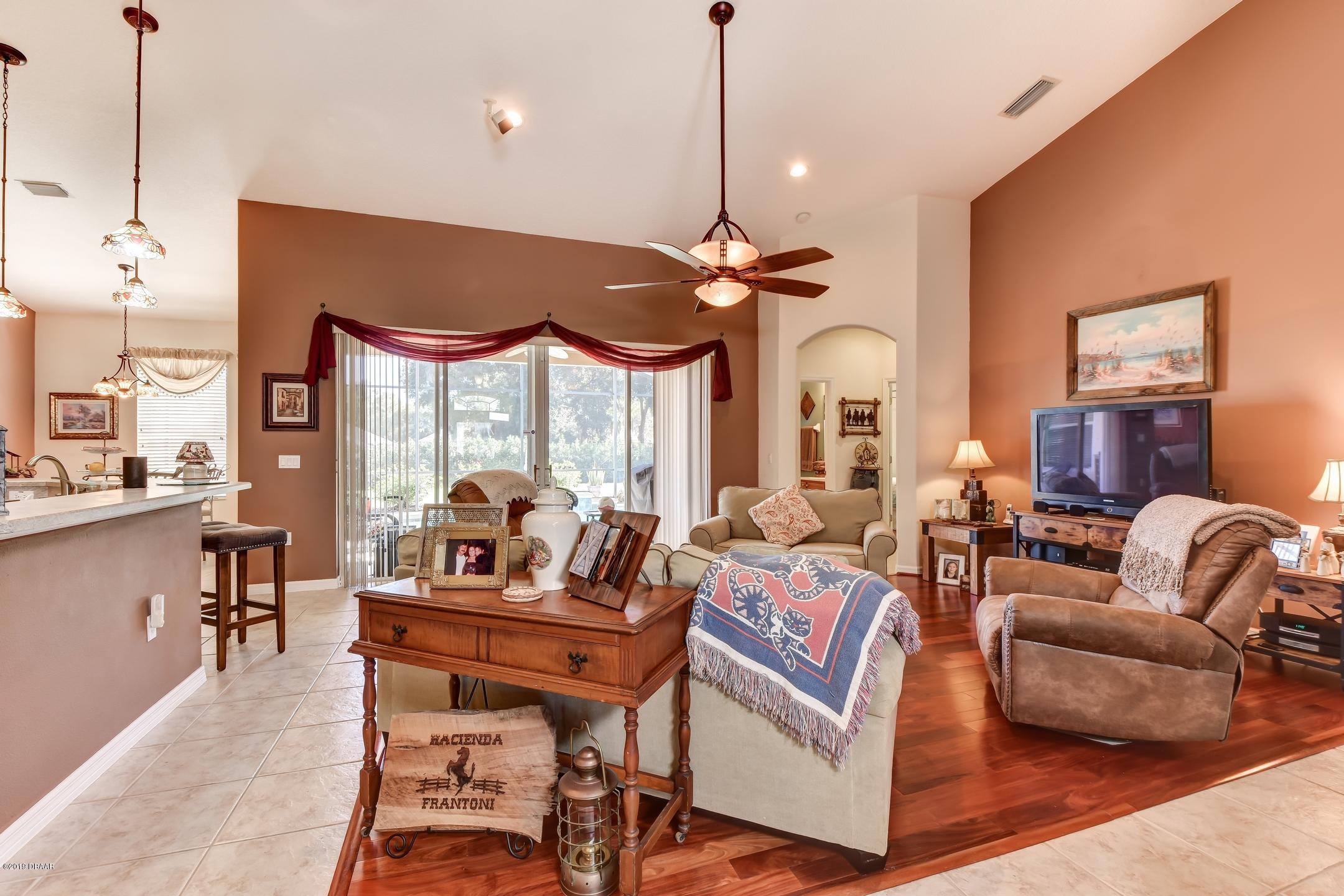 207 Crystal Ridge Road DeLand, FL 32720 - Photo 7 of 39 7-Family Room