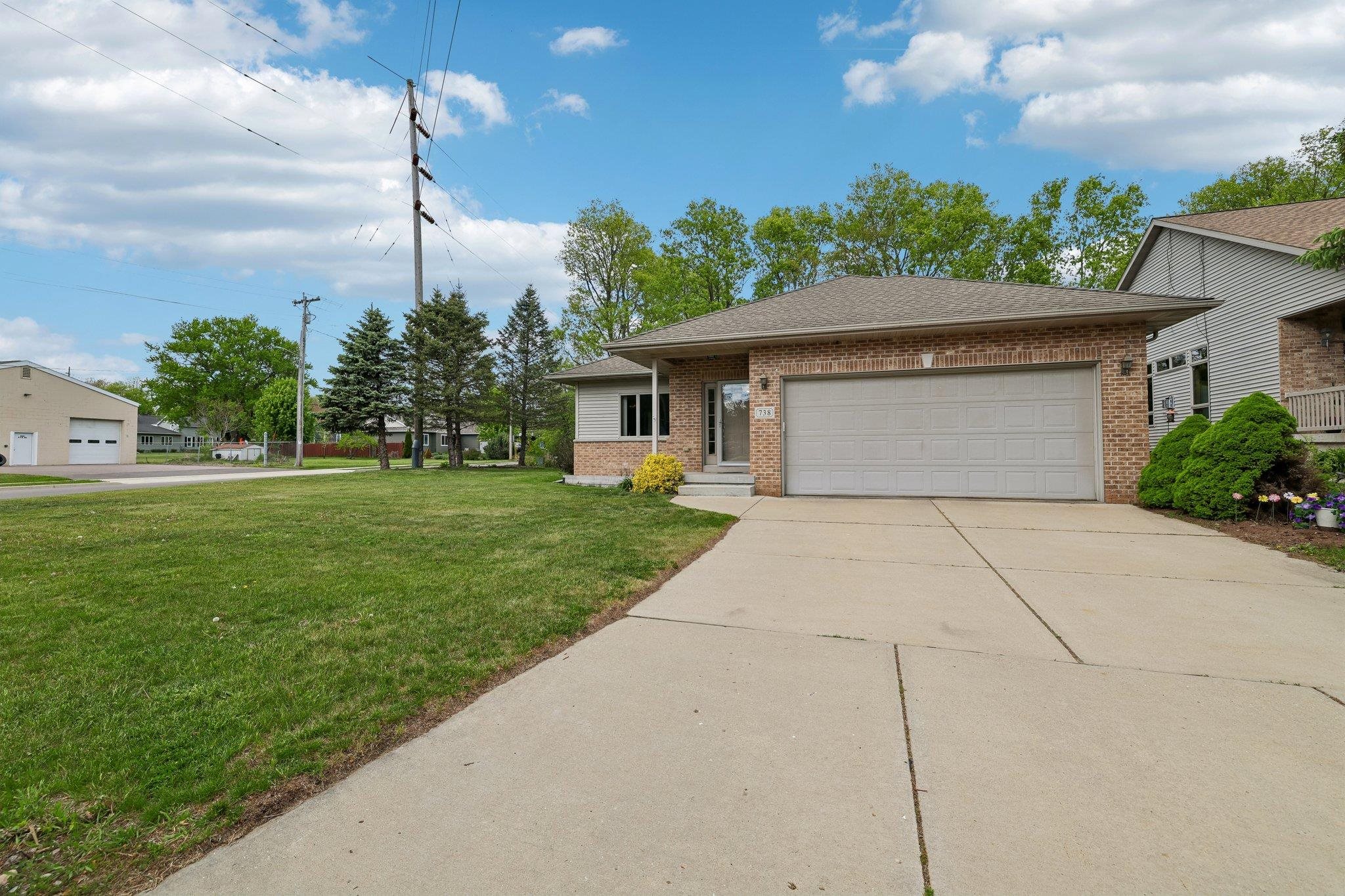 738 8th Street Prairie du Sac, WI 53578 - Photo 25 of 44