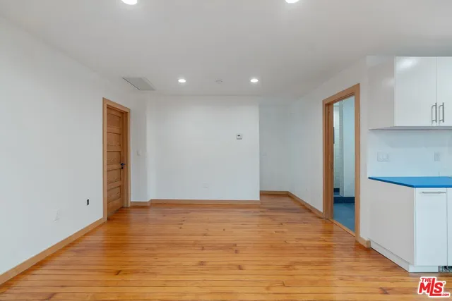 $2,950 | 7013 1/2 North Figueroa Street, Los Angeles, CA 90042