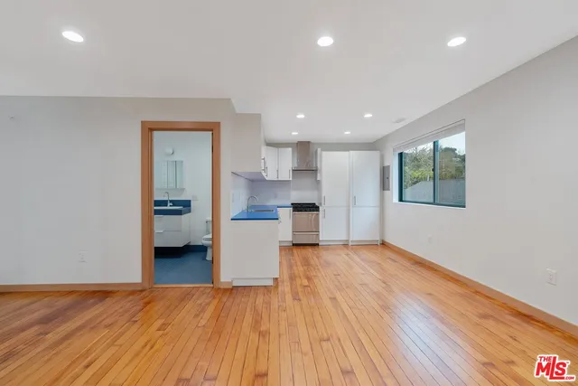 $2,950 | 7013 1/2 North Figueroa Street, Los Angeles, CA 90042