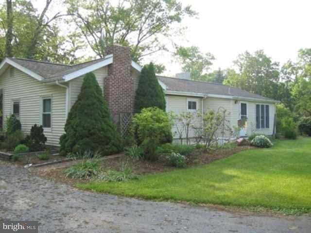 255 Chestnut Grove Road Dillsburg, PA 17019 - Photo 2 of 11 Gallery Image 2
