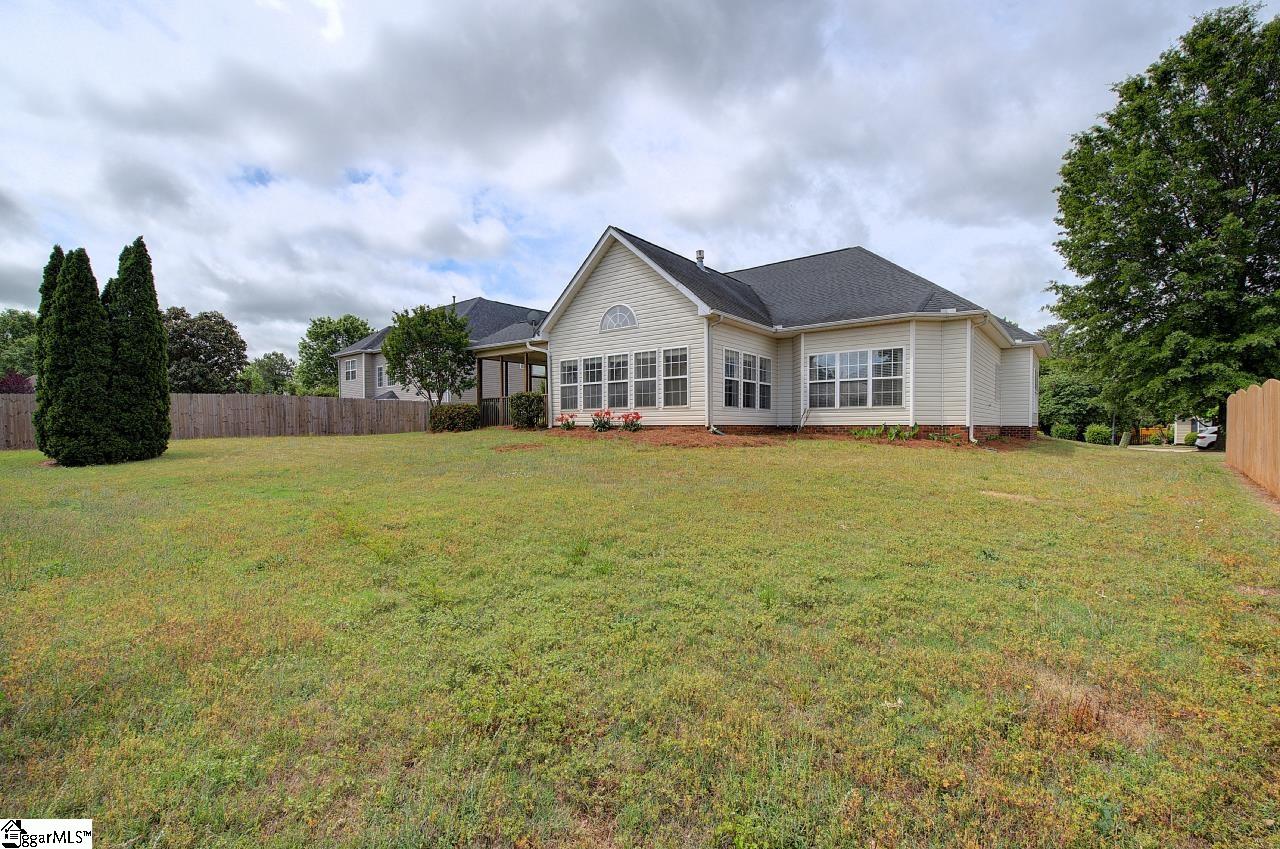 602 Meadow Grove Way Greer, SC 29650 - Photo 5 of 49