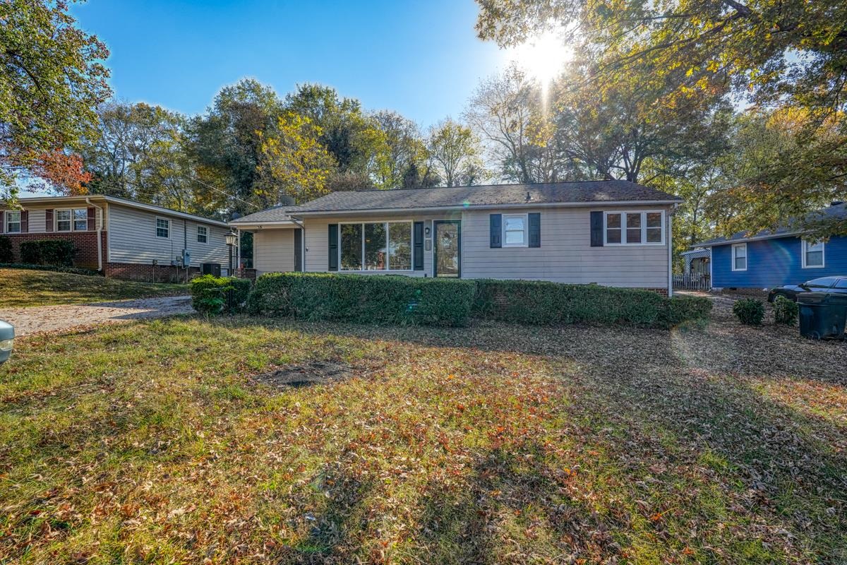 623 Greenhill Road Spartanburg, SC 29303 - Photo 2 of 30 Gallery Image 2