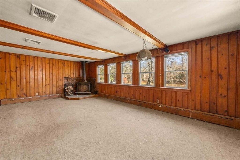 203 Hornbine Road Swansea, MA 02777 - Photo 13 of 34 Gallery Image 13