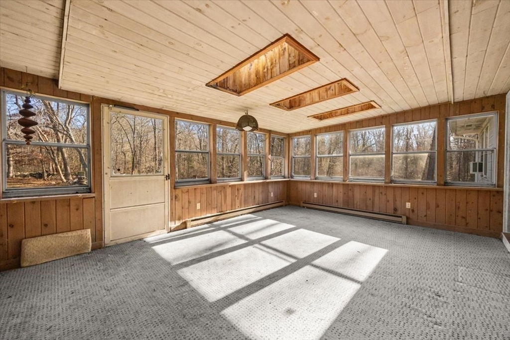 203 Hornbine Road Swansea, MA 02777 - Photo 16 of 34 Gallery Image 16
