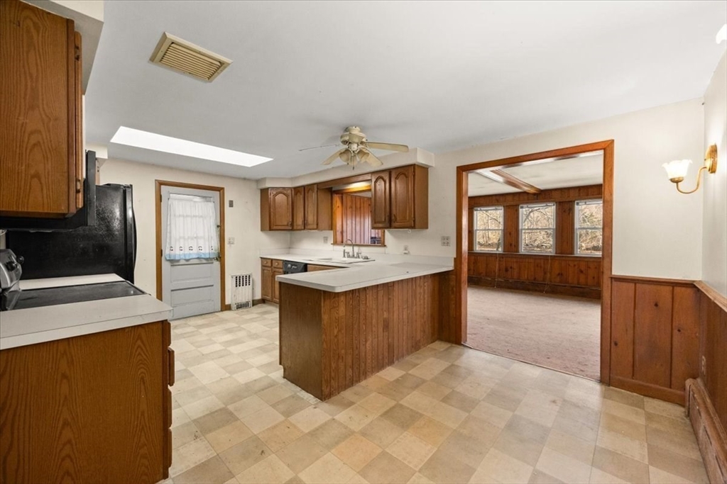 203 Hornbine Road Swansea, MA 02777 - Photo 9 of 34 Gallery Image 9
