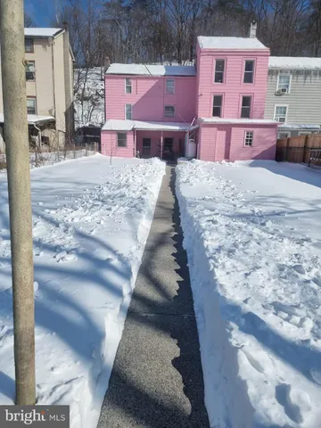 $174,900 | 141-143 Centre St Port, Port Clinton, PA 19549