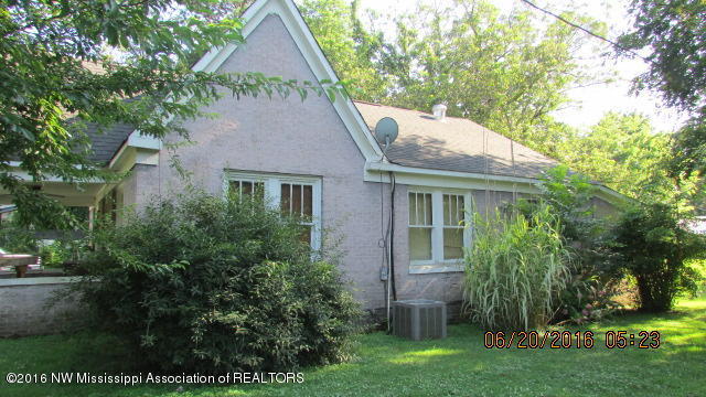 604 South West Street Ripley, MS 38663 - Photo 3 of 9 IMG_7549